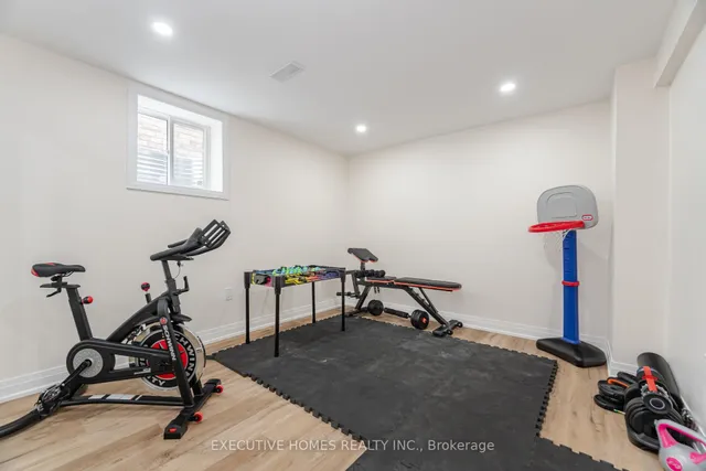 Additional image 44 of 1121 Meighen Way