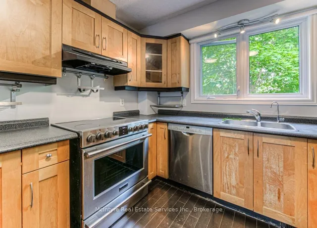 Additional image 18 of 28 Mansion St Unit 6