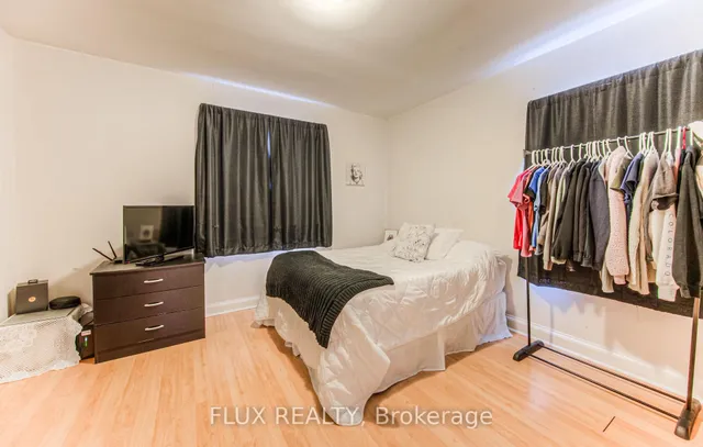 Additional image 31 of 744 Queen St