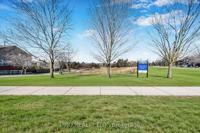 Additional image 25 of 124 Barr Cres