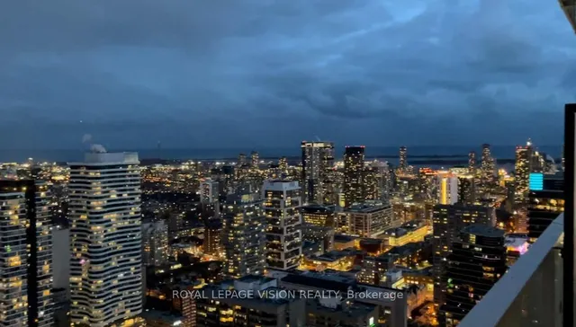 Additional image 37 of 501 Yonge St Unit 4508