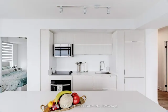 Additional image 9 of 370 Martha St Unit 1707