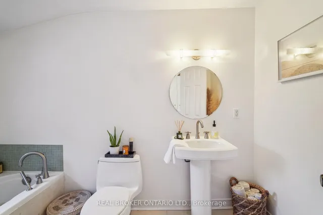 Additional image 17 of 20 Alma Ave