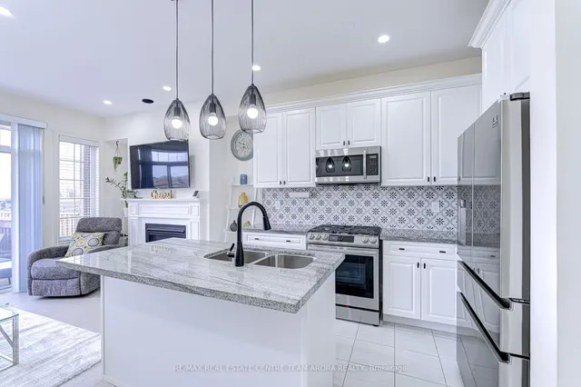 Additional image 11 of 80 Finegan Circ