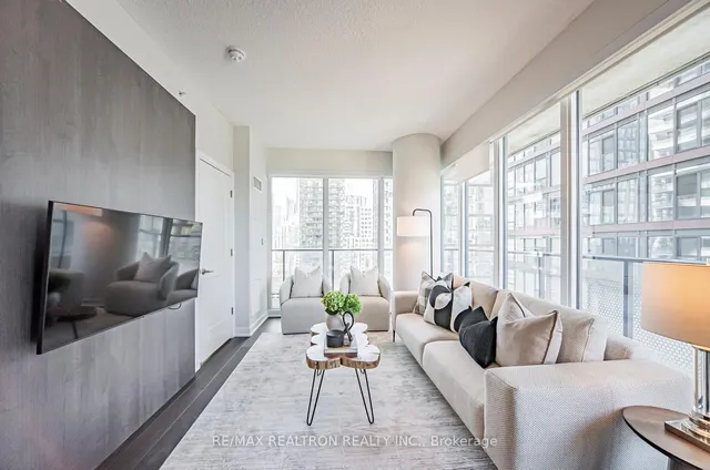 Additional image 35 of 115 Blue Jays Way Unit 2702