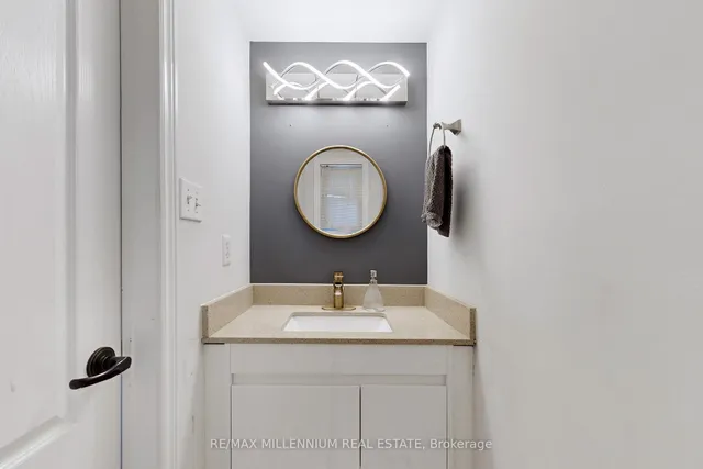 Additional image 5 of 572 Lumberton Cres