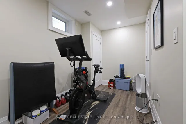 Additional image 29 of 394 Keewatin Ave