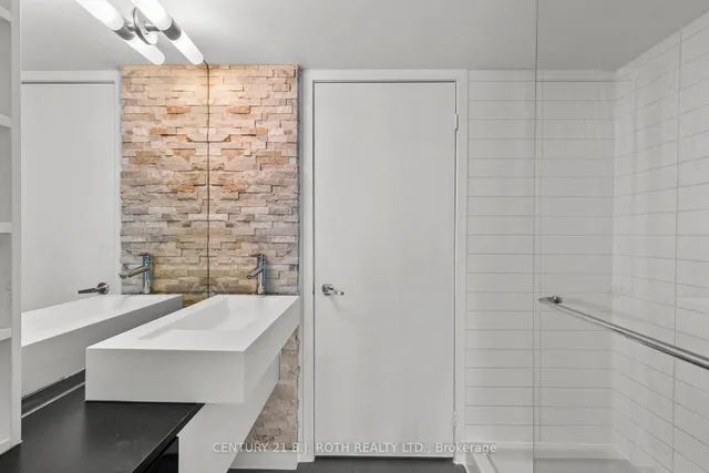 Additional image 18 of 38 Dan Leckie Way Unit 1103