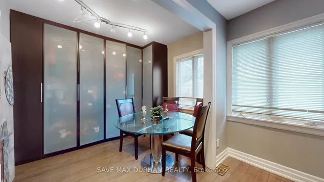 Additional image 20 of 165 Harewood Ave