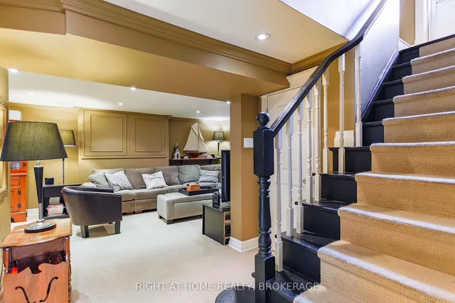 Additional image 18 of 263 Hart Ave