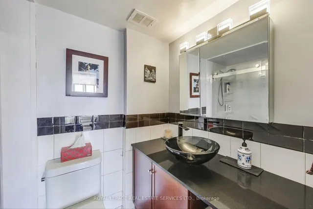 Additional image 22 of 44 Longbourne Dr Unit 1008