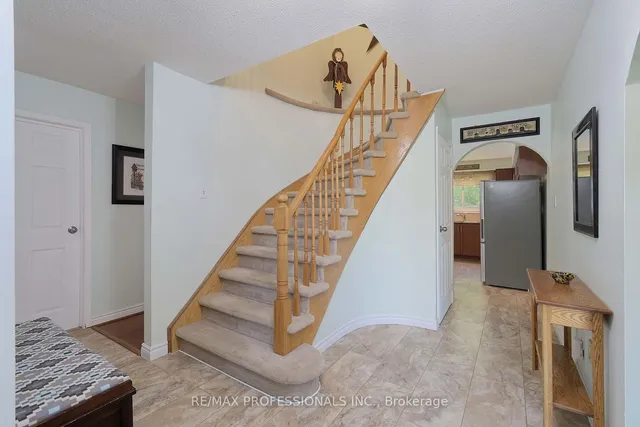 Additional image 8 of 7 Dalzell Ave