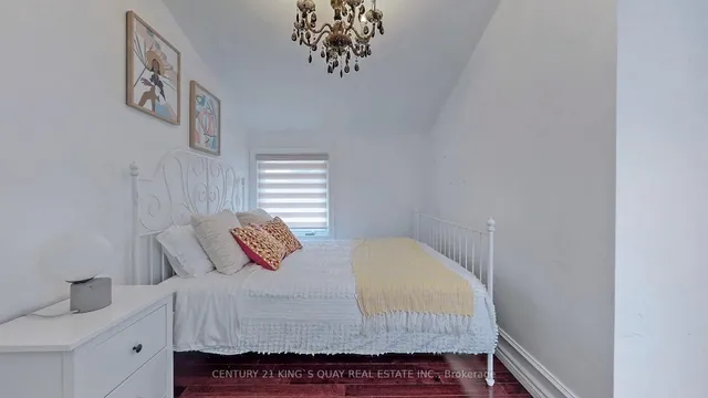 Additional image 33 of 21 Rialto Dr