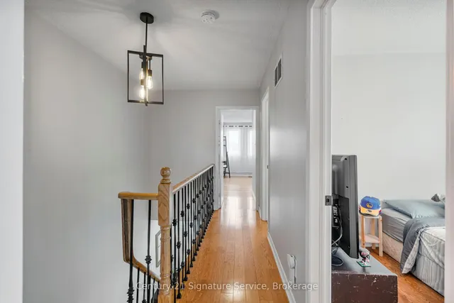 Additional image 16 of 80 Dutch Cres