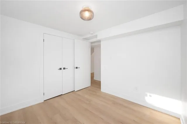 Additional image 12 of 39 Westminster Ave Unit Lower