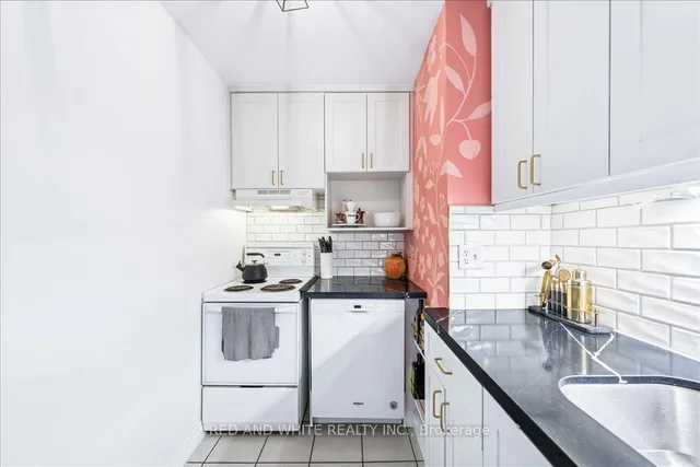 Additional image 29 of 114 Vaughan Rd Unit 103