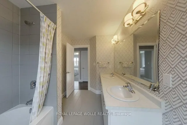 Additional image 42 of 69 Eaglecrest St