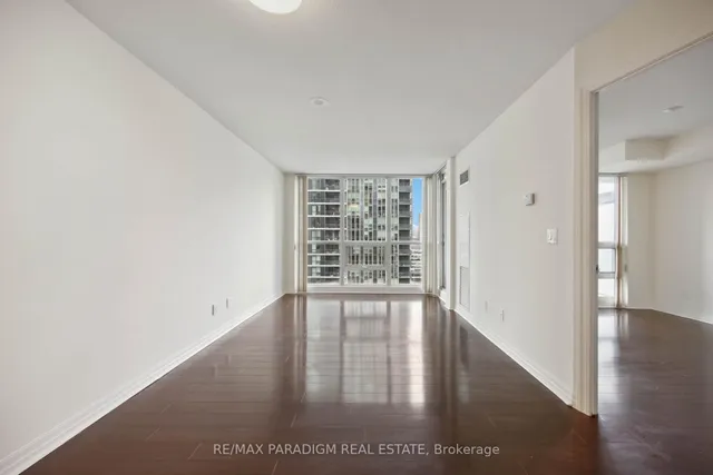 Additional image 10 of 16 Yonge St Unit 1713