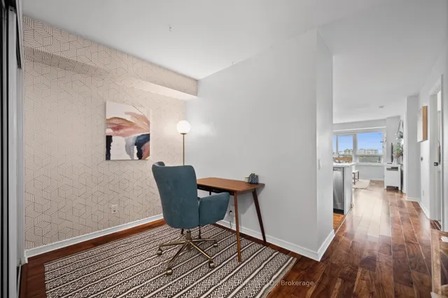 Additional image 21 of 61 Heintzman St Unit 812