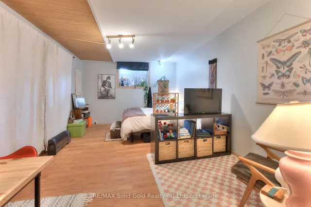 Additional image 32 of 47 Mary St