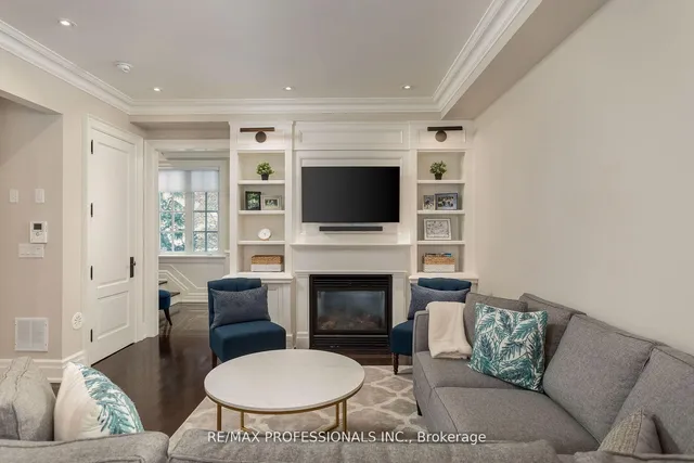 Additional image 8 of 1212 Royal York Rd