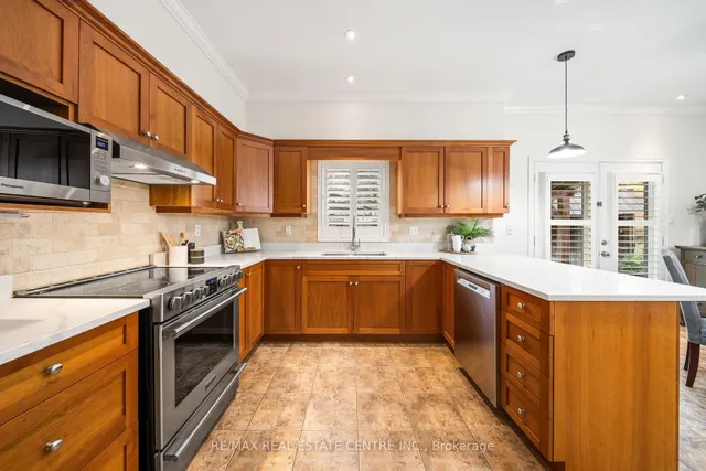 Additional image 15 of 5449 Valleyhigh Dr