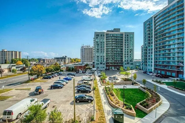 Additional image 3 of 1328 Birchmount Rd Unit Ph01