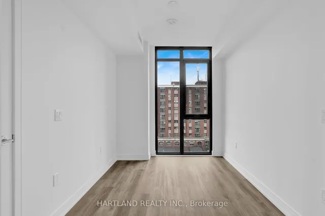 Additional image 11 of 1 Jarvis St Unit 928