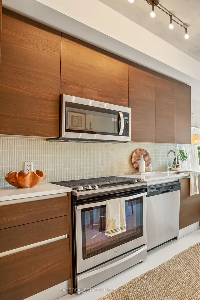 Additional image 5 of 246 Logan Ave Unit 406