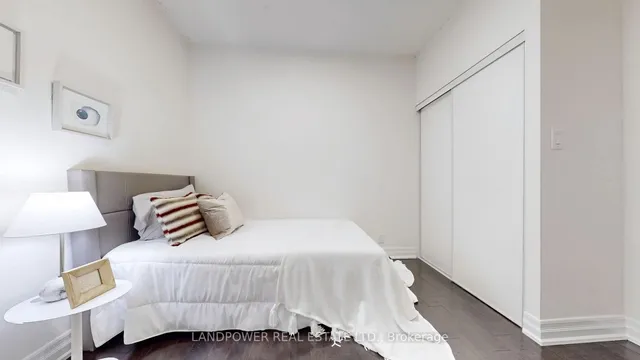 Additional image 13 of 228 Queens Quay Unit 2310