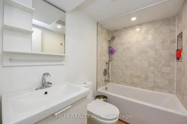 Additional image 25 of 28 Connorvale Ave