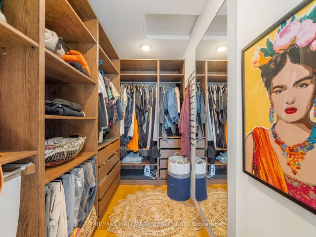 Additional image 26 of 29 Treadway Blvd