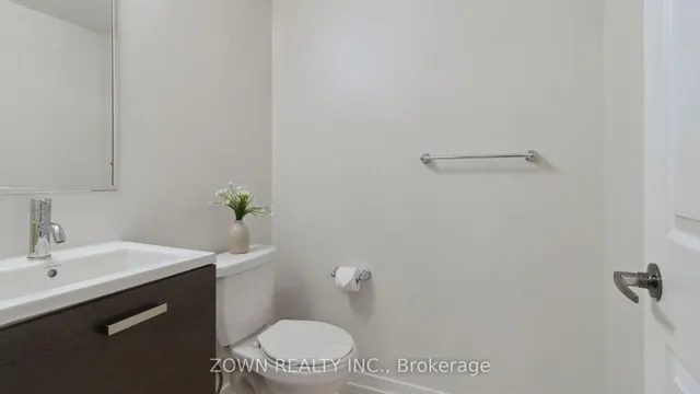 Additional image 25 of 8 Francesco St