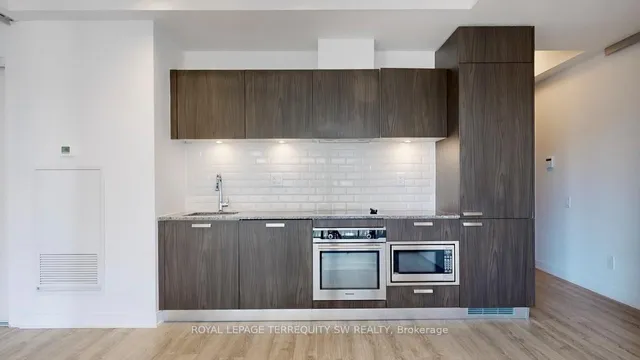 Additional image 8 of 50 Charles St Unit 1012