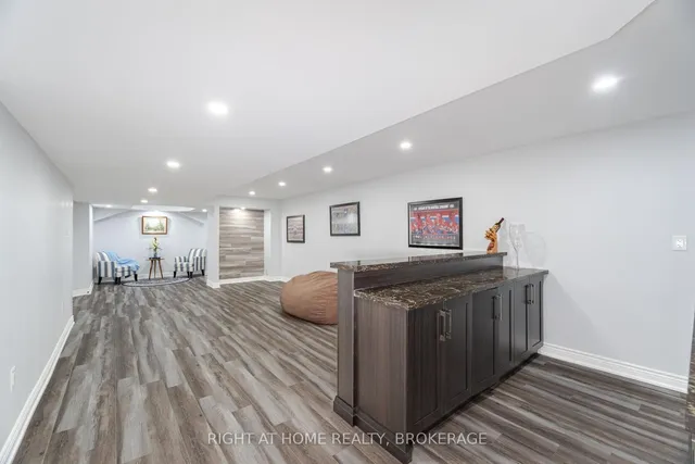 Additional image 37 of 105 Royal West Dr