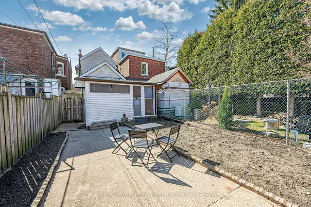 Additional image 42 of 171 Christie St