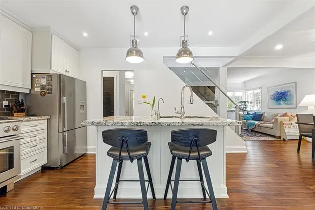 Additional image 18 of 6 Tweedsmuir Ave