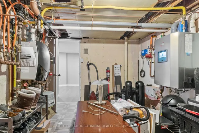 Additional image 37 of 298 Bessborough Dr