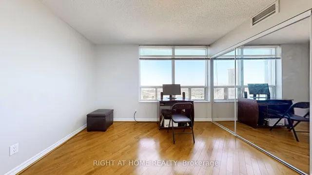 Additional image 20 of 35 Kingsbridge Garden Circ Unit 2108