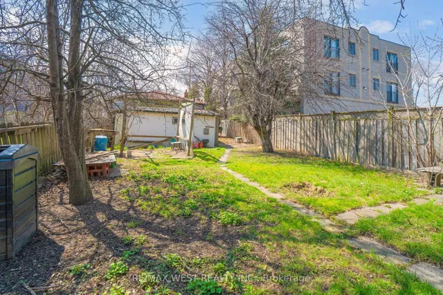 Additional image 20 of 371 Royal York Rd