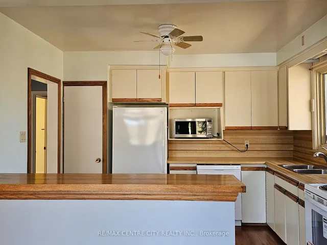 Additional image 11 of 274 Burnett Ave