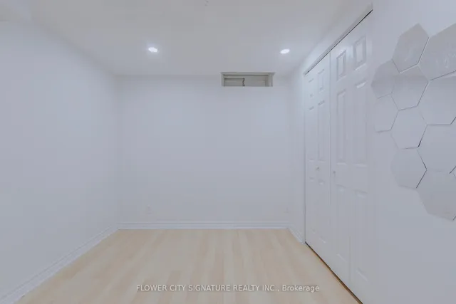 Additional image 32 of 262 Heritage Dr