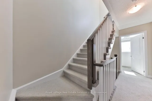 Additional image 26 of 3580 Lake Shore Blvd Unit 14