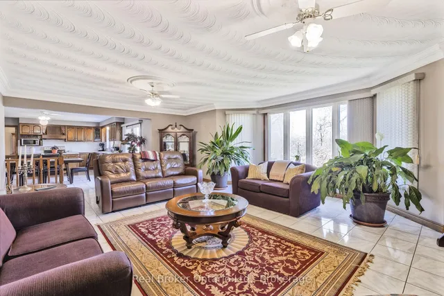 Additional image 17 of 266 Sumach Dr