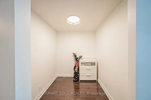 Additional image 7 of 81 Navy Wharf Crt Unit 2710