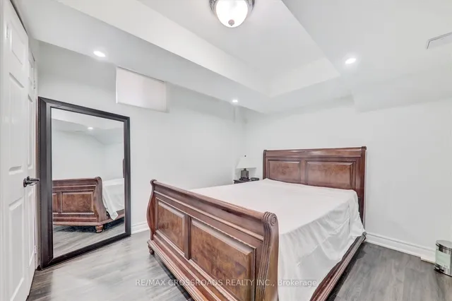 Additional image 33 of 37 Denim Dr