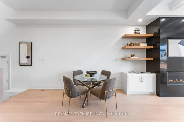 Additional image 17 of 31 Seventeenth St