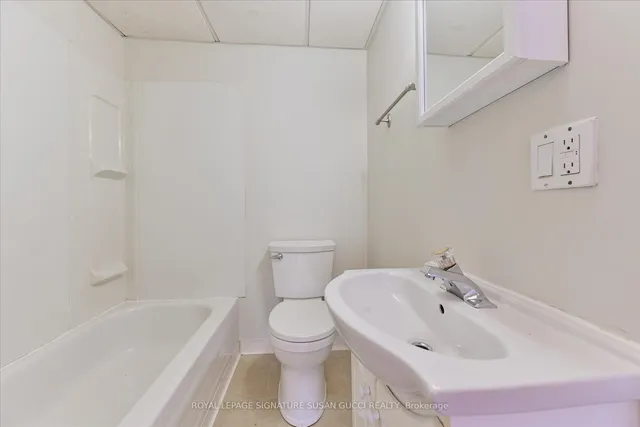 Additional image 11 of 454 Donlands Ave