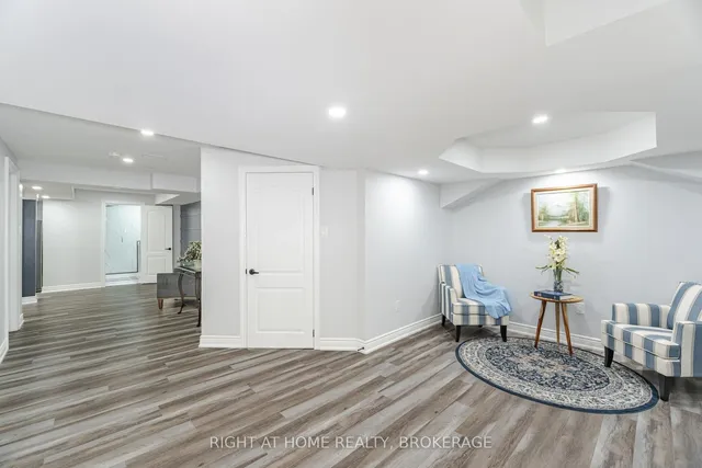 Additional image 34 of 105 Royal West Dr