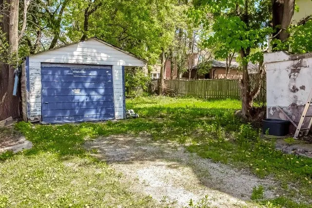 Additional image 24 of 178 Burndale Ave